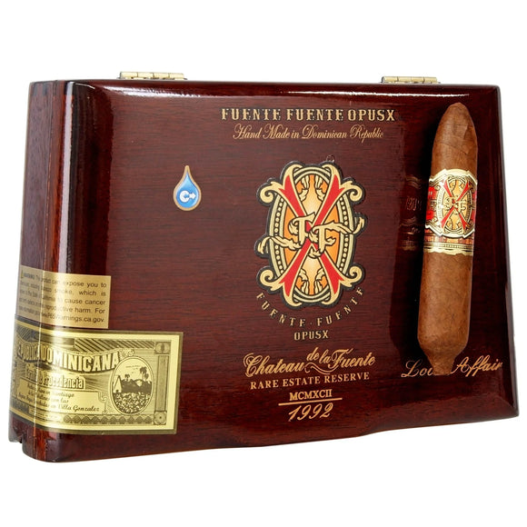 FFOX OpusX “Love Affair” & Extra Large Fuente Ashtray
